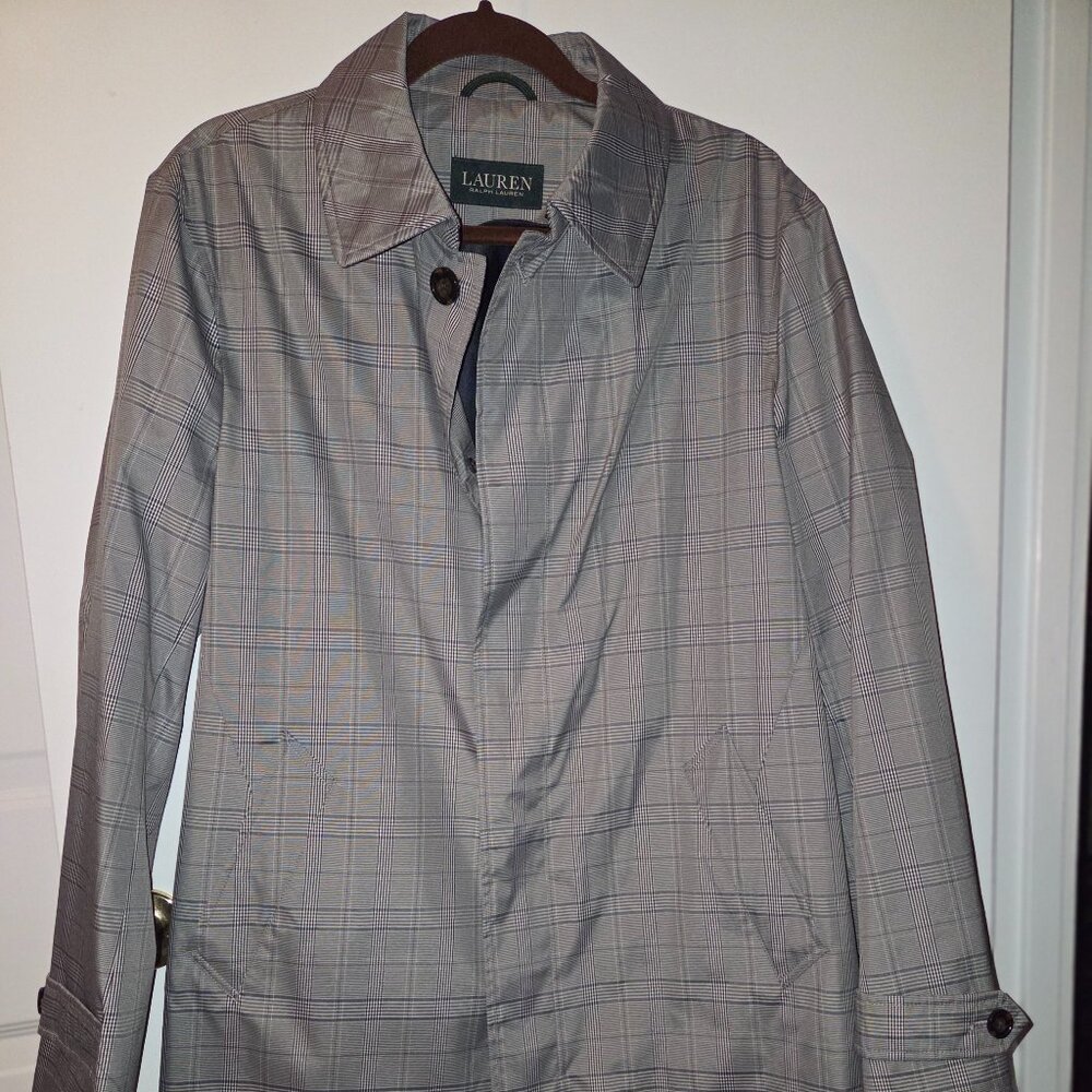 Ralph Lauren Mac Rain Buttoned Collar Coat (Checkered Burberry Look) Size 40R